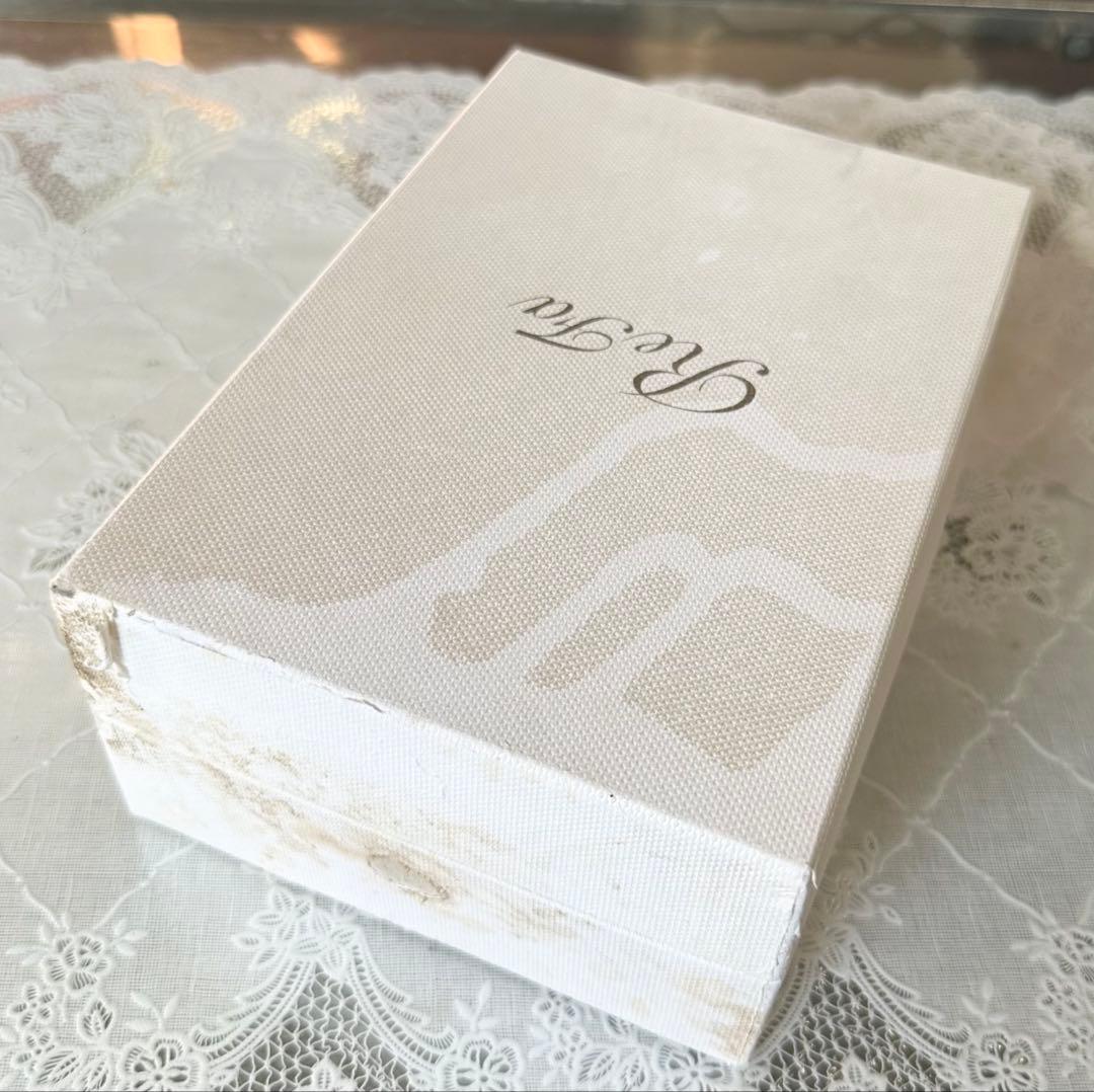 半額以下！リファReFa 美顔ローラー シルバー 小顔✨定価¥18,