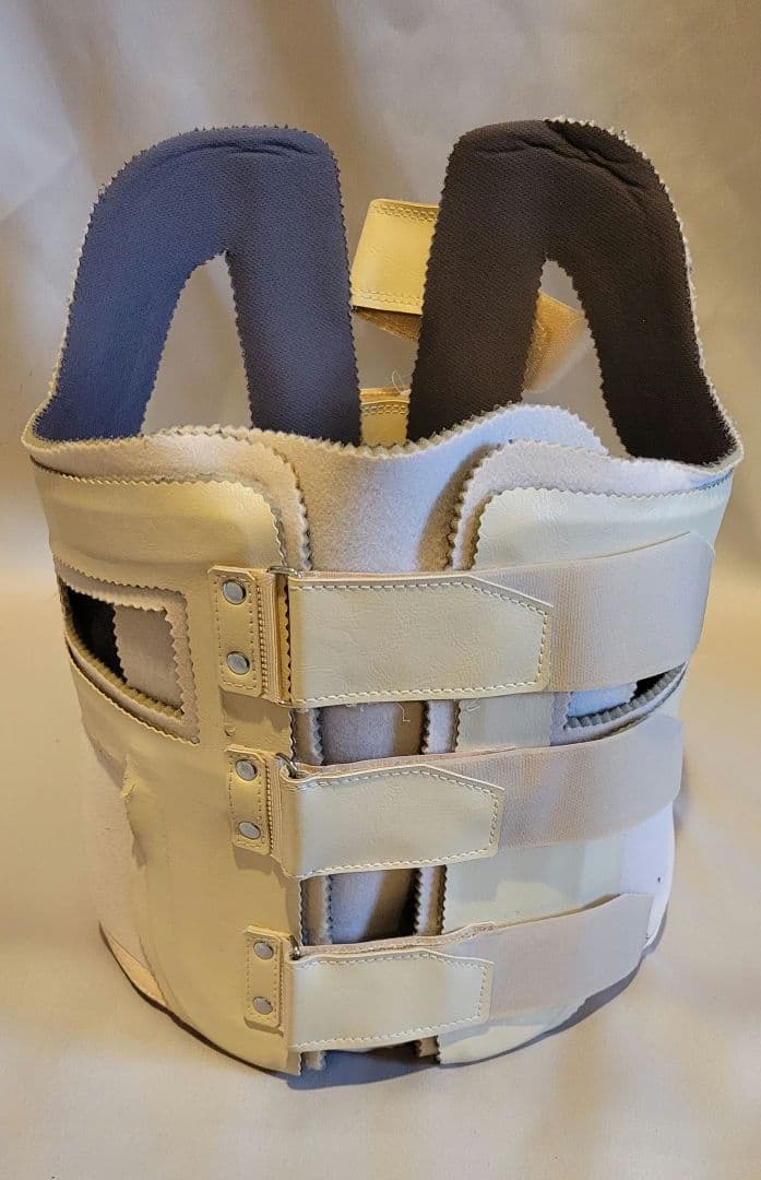 胸腰椎装具】医療用コルセット - メルカリ