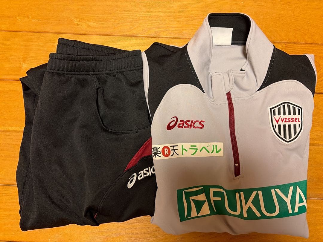 ヴィッセル神戸 練習着 上下セット Lサイズ - メルカリ
