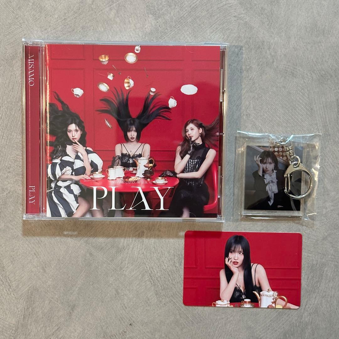 MISAMO “PLAY” 通常盤 モモセット 店舗特典キーホルダー付 - メルカリ