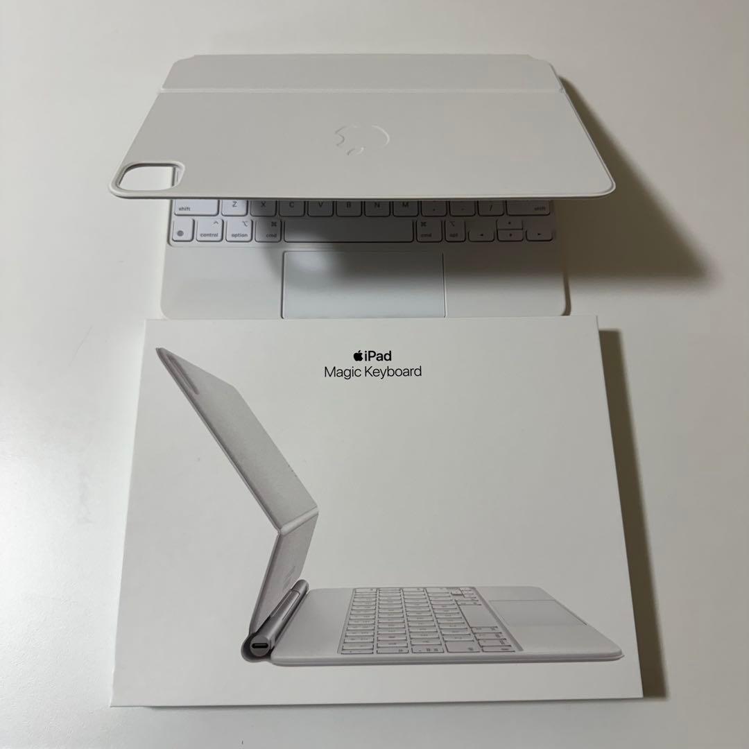 11インチiPad Magic Keyboard 英語（US) ホワイト 箱付 - メルカリ