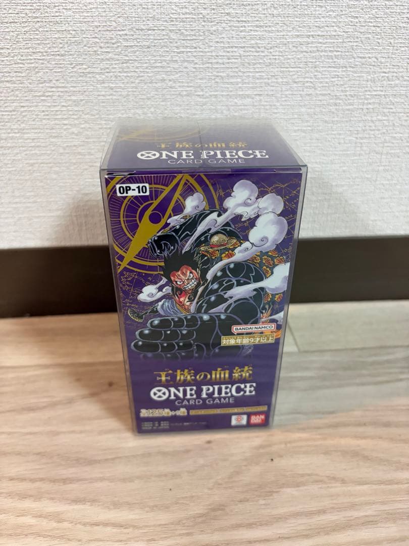 テープ付未開封BOX ONE PIECE CARD GAME 王族の血統 - メルカリ