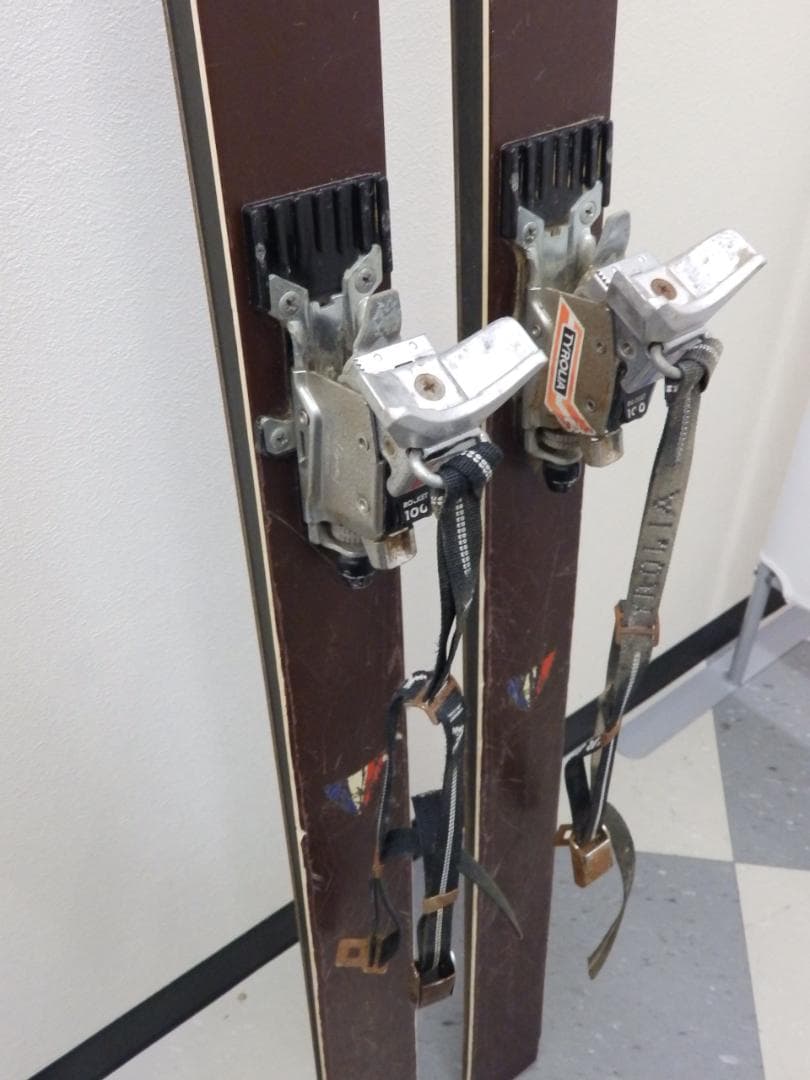 ROSSIGNOL STRATO 102 スキー板・ストック コンパーデル付き - メルカリ