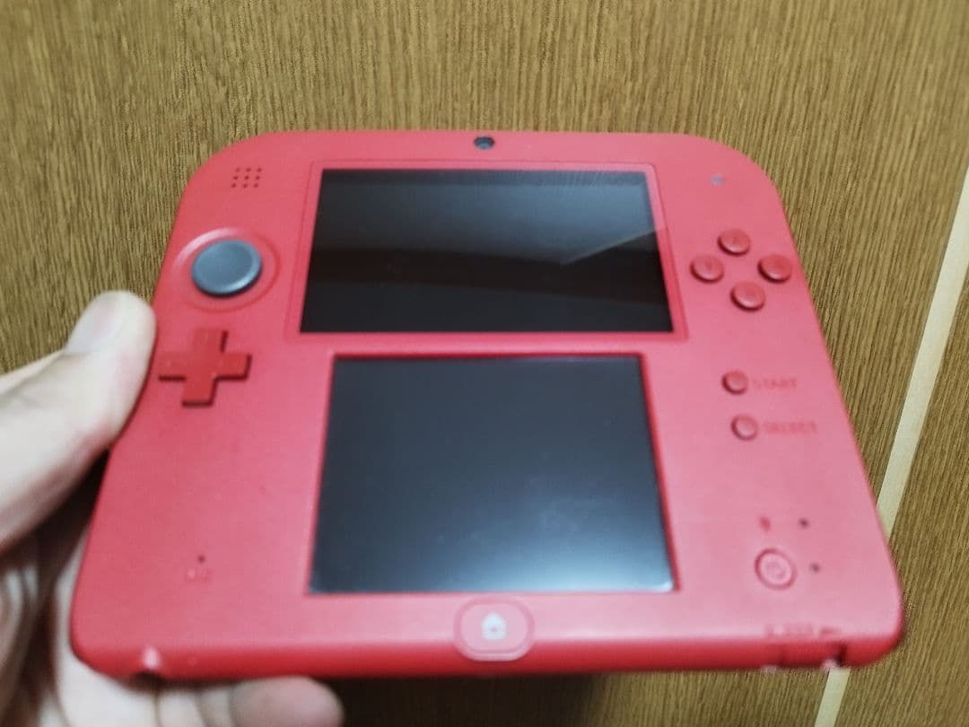 動作確認済】Nintendo 2DS レッド 本体 付属品付 - メルカリ