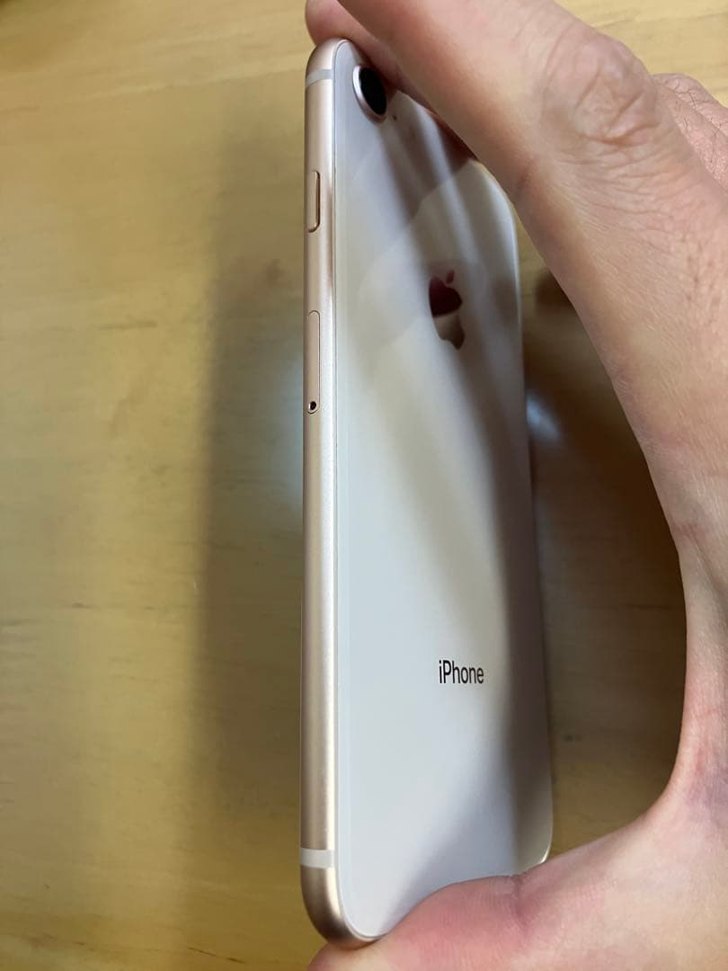 iPhone8 本体　美品