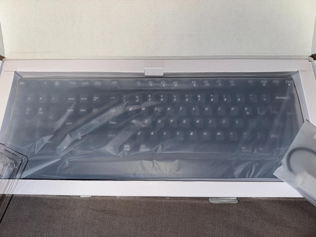 MAKUAKE】Runelves ZEYI 左手用メカニカルキーボード 赤軸