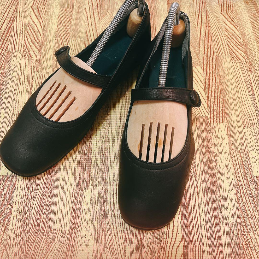 ブラック バレエシューズ？ フラットシューズ うさぎや 履きやすい