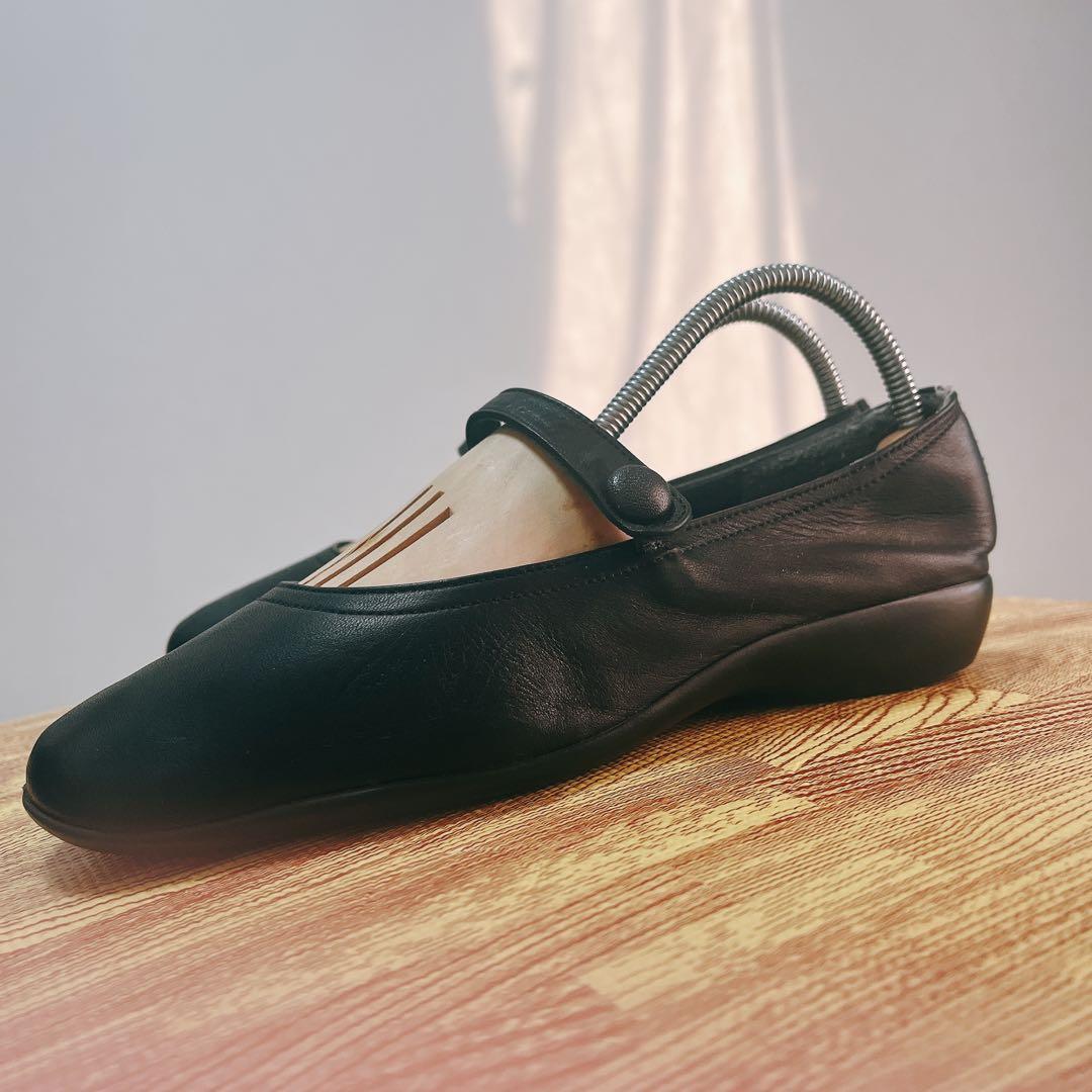 ブラック バレエシューズ？ フラットシューズ うさぎや 履きやすい