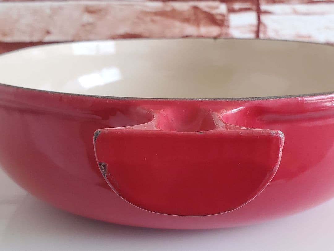 希少/週末価格 ル・クルーゼ エンツォ マリ オーバル25㎝ - メルカリ