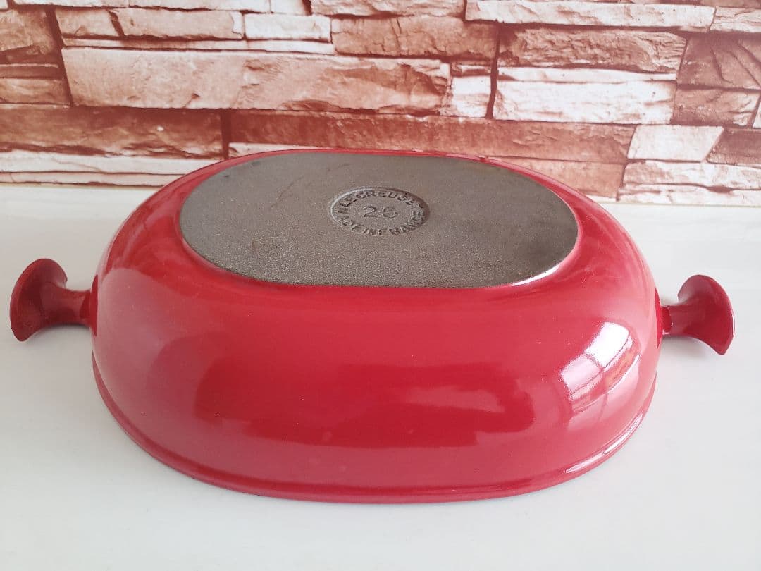 希少/週末価格 ル・クルーゼ エンツォ マリ オーバル25㎝ - メルカリ