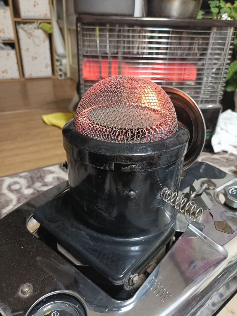 HITACHI 石油ストーブ OVH-A530 昭和レトロ反射型キャンプ向き - メルカリ