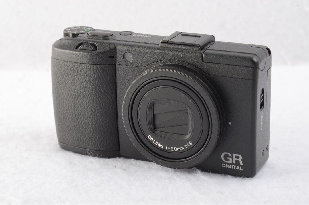 《 ショット数830回！ 》 リコー RICOH GR DIGITAL III