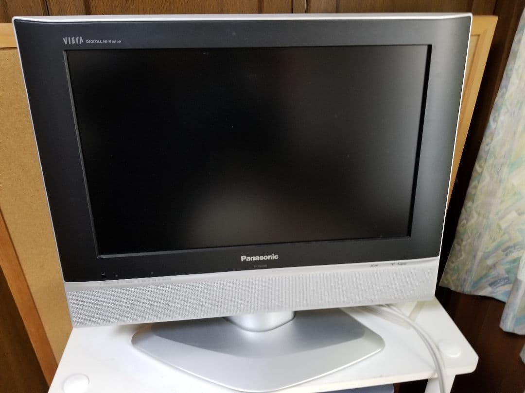 送料込み2005年製PanasonicVIERA19インチテレビ - メルカリ