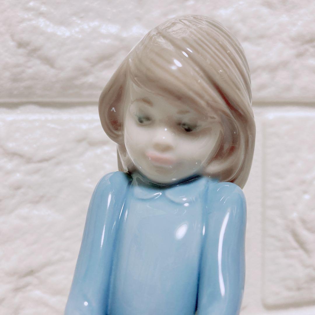 リヤドロ 5467 五月の花 フィギュリン 置物 陶器人形 女の子 5月