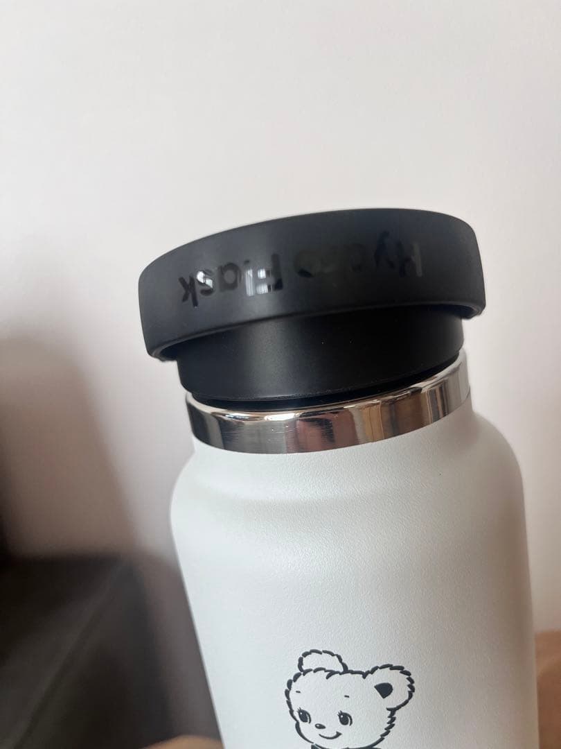 ✴︎HydroFlaskファミリアコラボ✴︎ステンレスボトル 946ml ホワイト