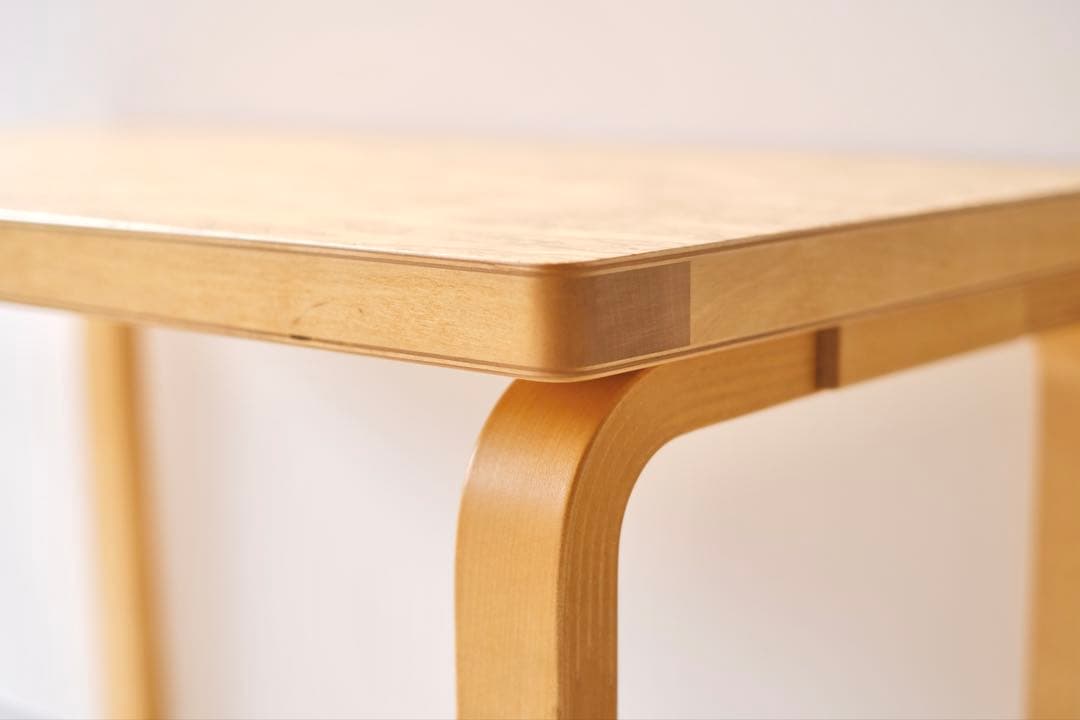 限定】Artek l ベンチ(サイドテーブル)l 153B l カーリーバーチ - メルカリ