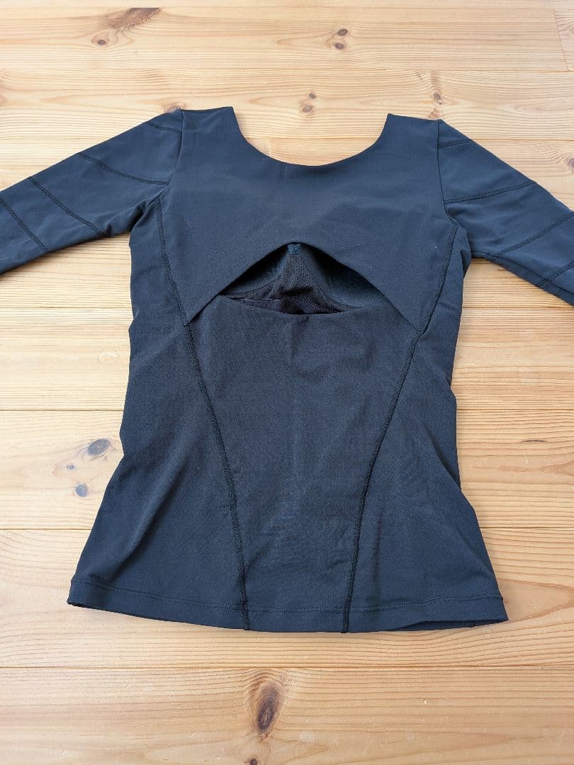 パーフェクトフォームトップス M ブラック ロングスリーブ リントスル