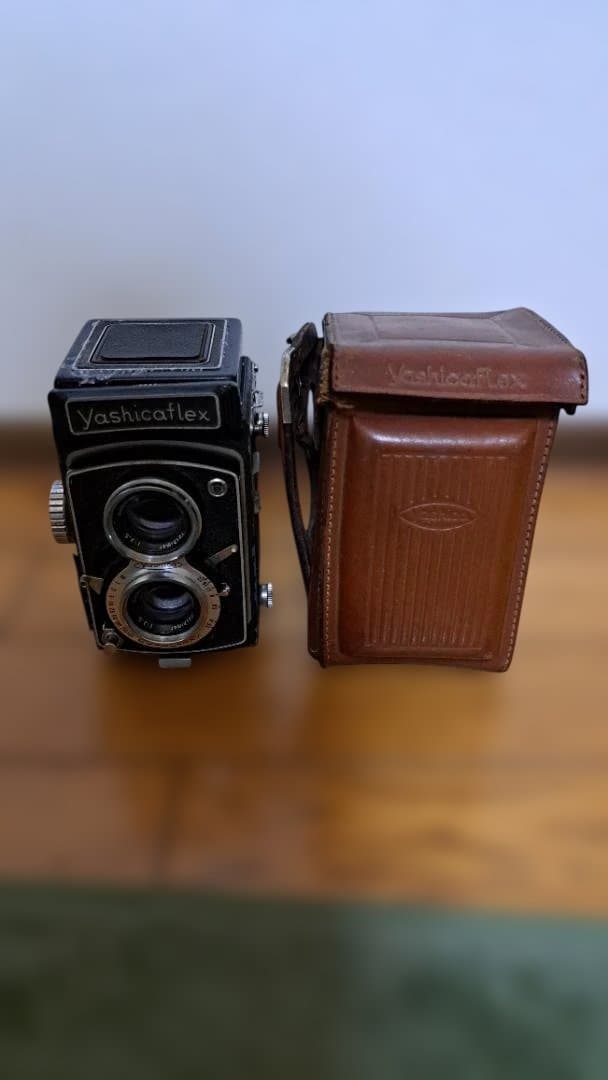 Yashicaflex 二眼レフカメラ 専用ケース付き - メルカリ