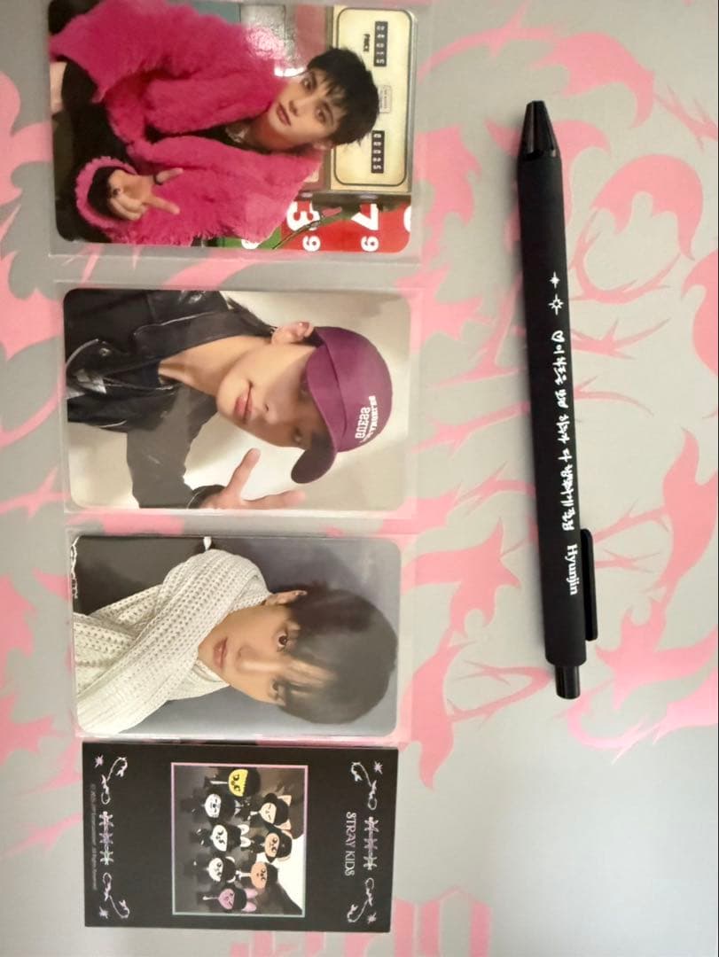 スキズ DO ITポップアップ ヒョンジン ラキドロ QRトレカボールペンおまけ Stray kids DO IT FANS ラキドロ トレカ ヒョンジン - メルカリ