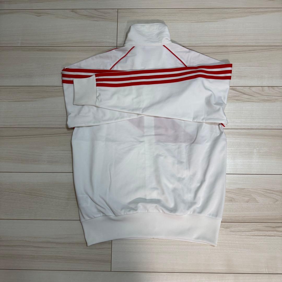 送料込み】adidas トラックジャケット リーベルプレート - メルカリ