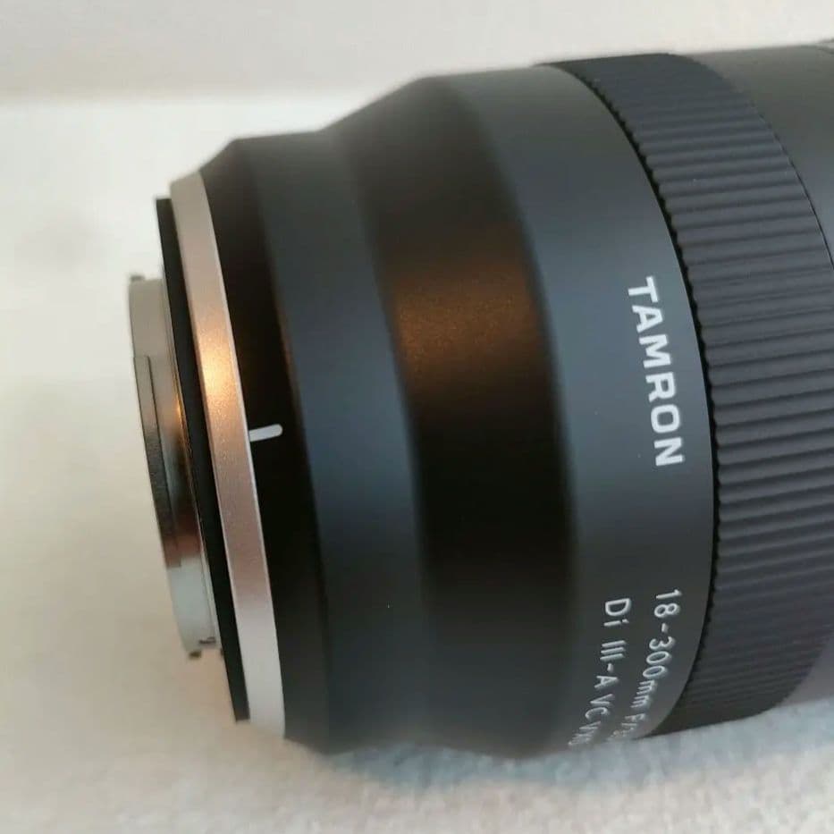 【美品】TAMRON 18-300mm F/3.5-6.3 Xマウント箱あり