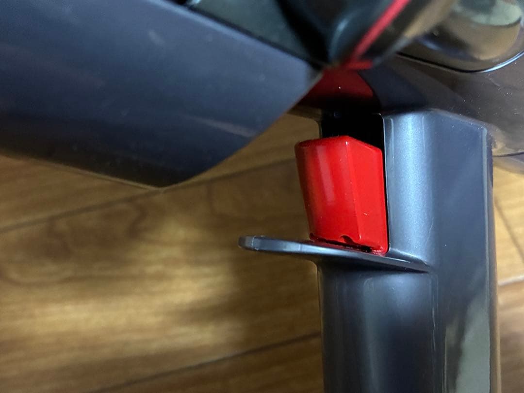 美品】ダイソン V10 SV12分解清掃済 本体 金属強化トリガー55分 - メルカリ