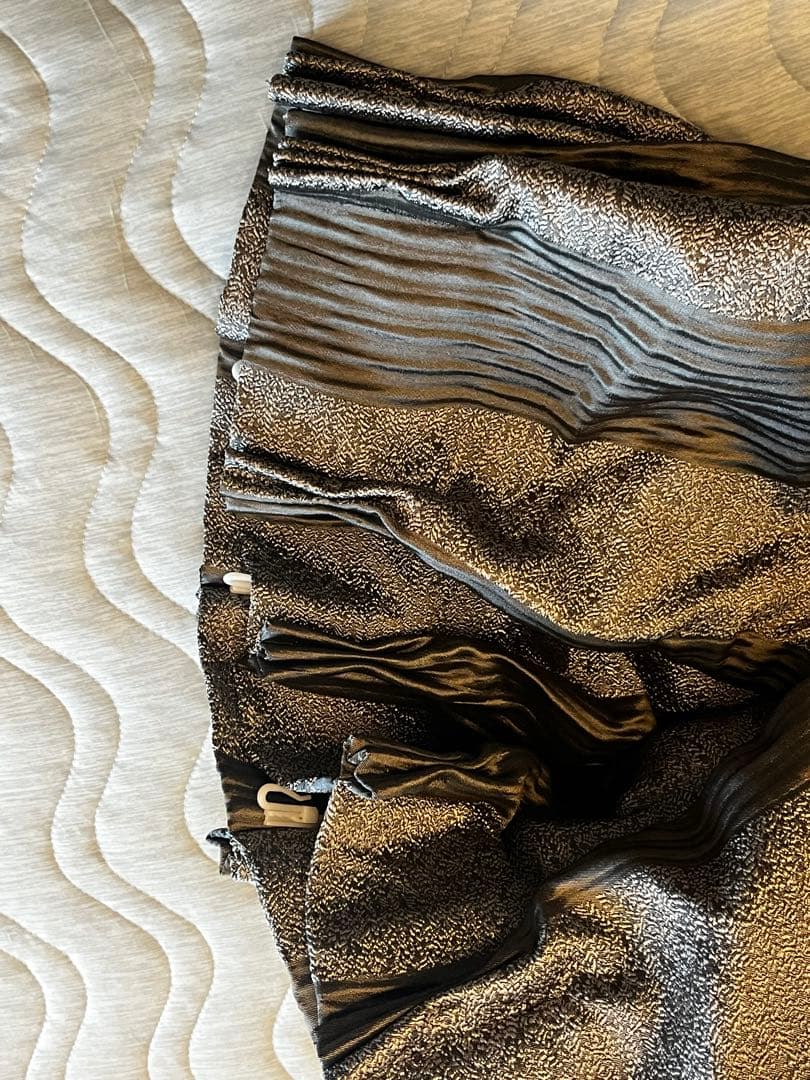 裏地カーテン・ライナー 黒とグレーのストライプの通販｜m2