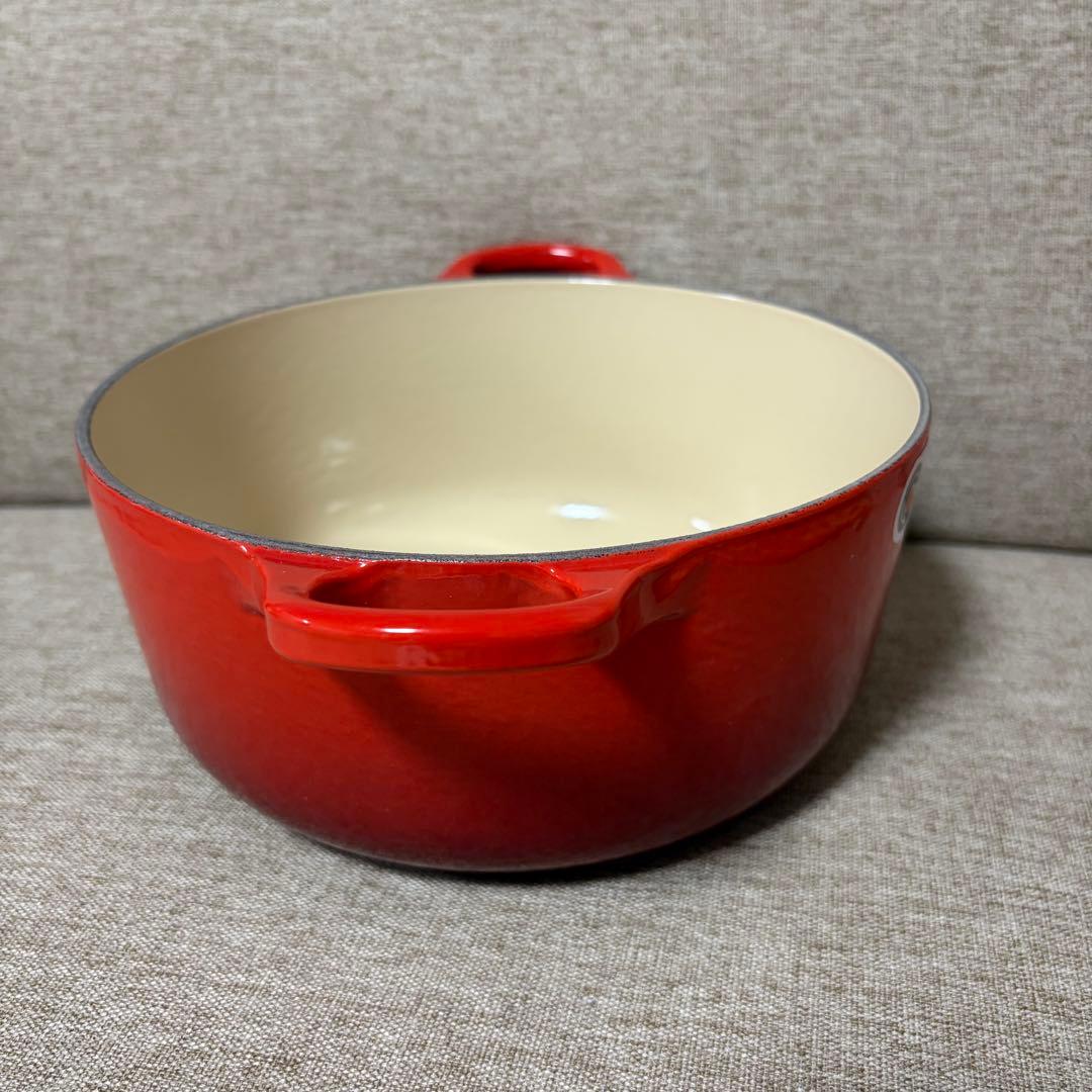 LE CREUSET ココットロンド　チェリーレッド 両手鍋 2.4L