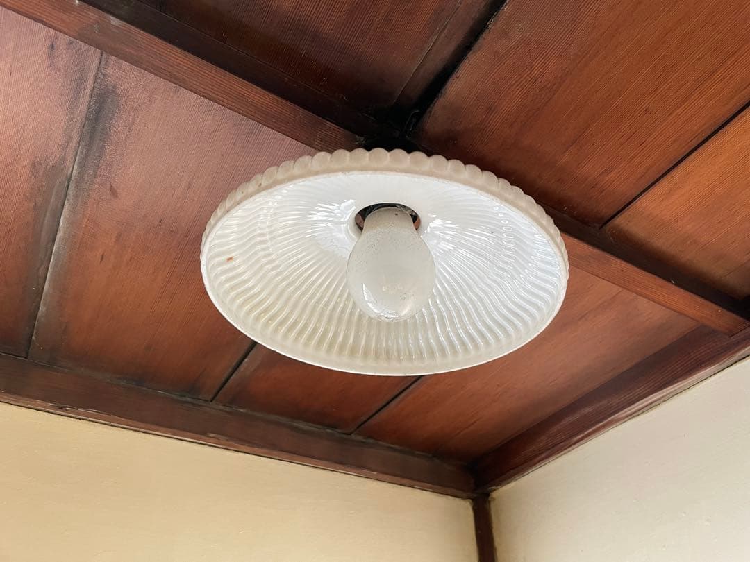 昭和レトロな照明 2025年度版】若い人たちに人気の照明器具 昭和レトロを考える