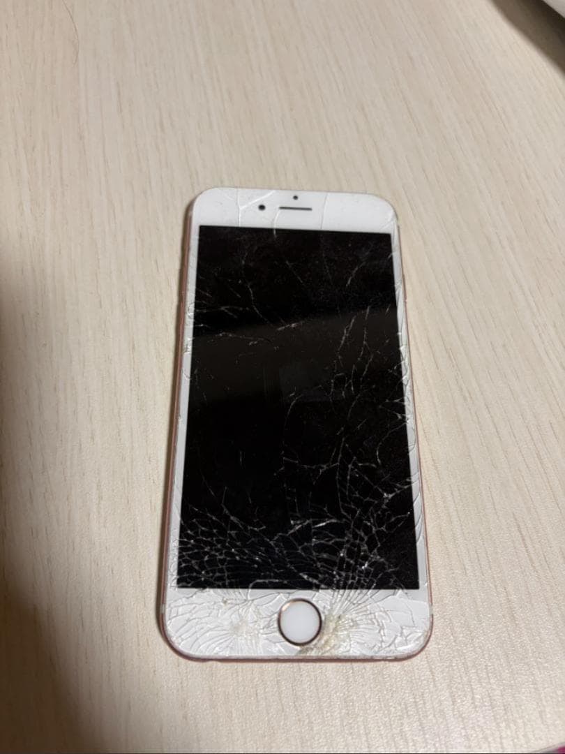 iPhone 6s 16GB SIMフリー 画面割れあり ジャンク扱い - メルカリ