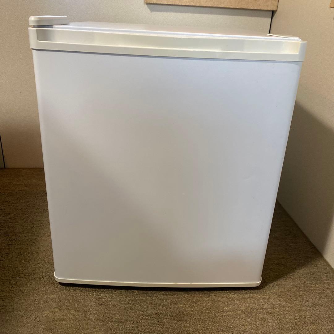 ジャンク 35リットル型小型冷蔵庫 Peltism Proシリーズ ホワイト 35リットル型小型冷蔵庫 ミニ冷蔵庫 Peltism Proシリーズ