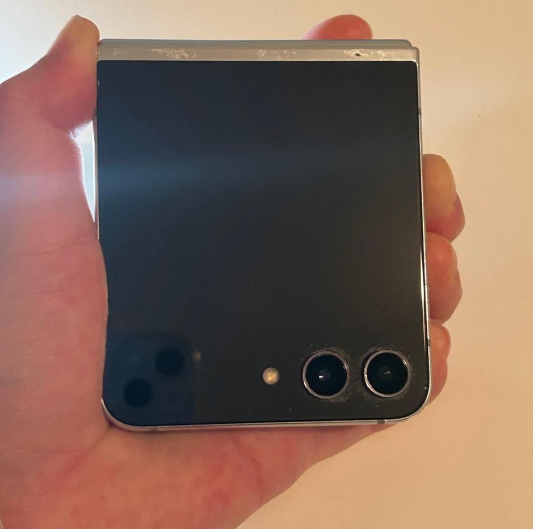 ジャンク品】Android Galaxy Flip 5｜SIMフリー - メルカリ