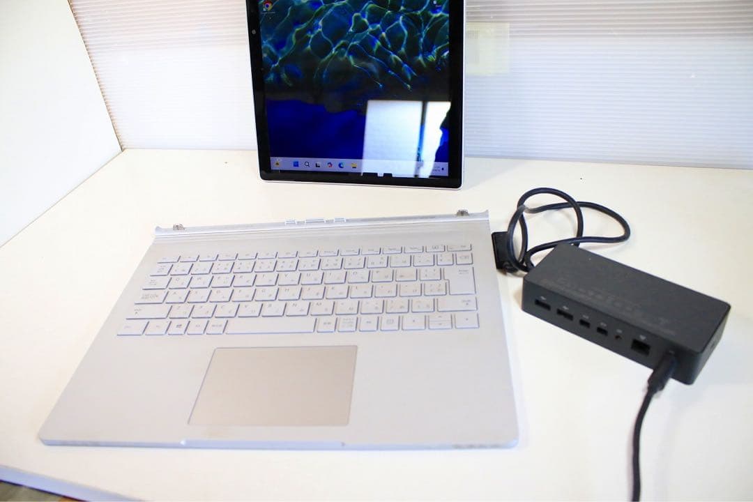 Windowsタブレット本体 MS Surface Book2 1832 / i 5 8350U /13.5w