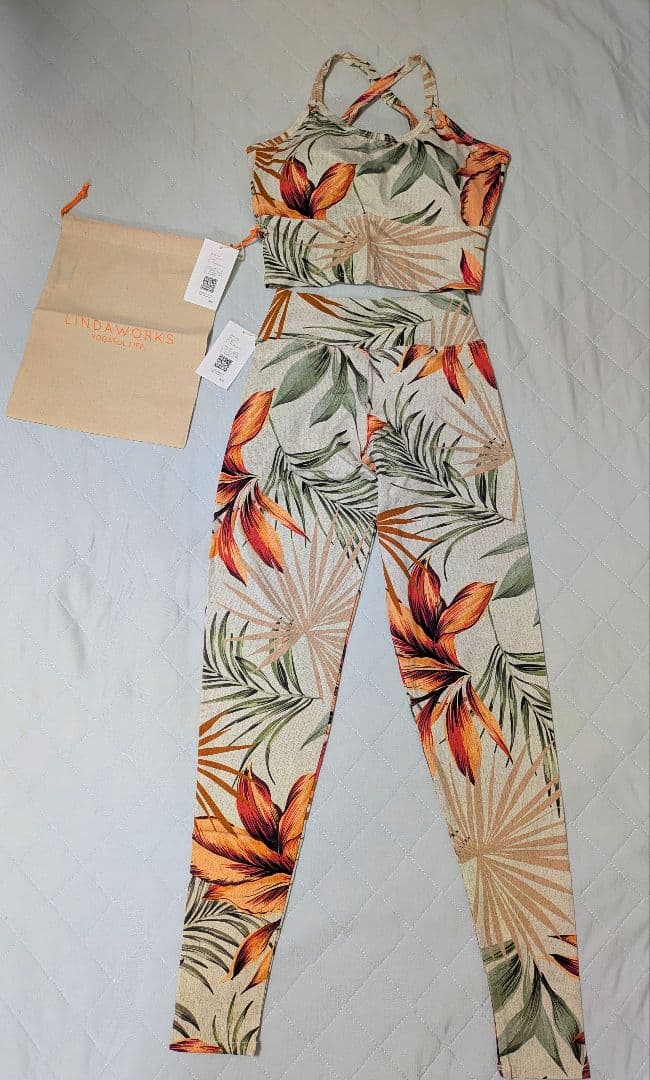 タイムセール♡新品タグ付【リンダワークス】花柄ヨガ上(P)下(М)コモレビ 9月18日リリースの新作