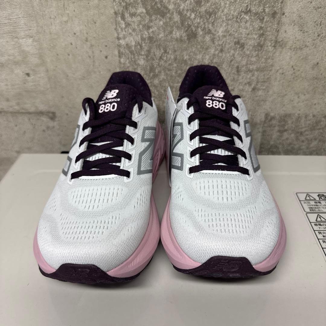 【新品未使用】ニューバランス⭐︎ランニングシューズ⭐︎W880A15 New Balance（ニューバランス） スニーカー レディース 880 new