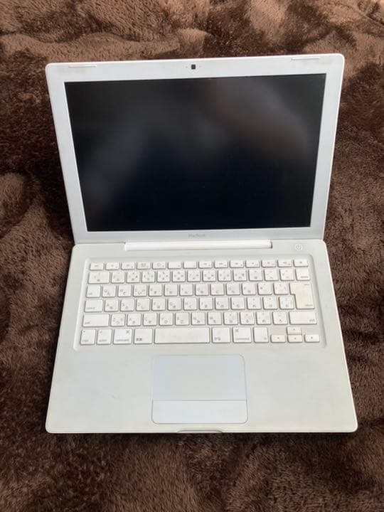 Apple MacBook Early 2009 - メルカリ