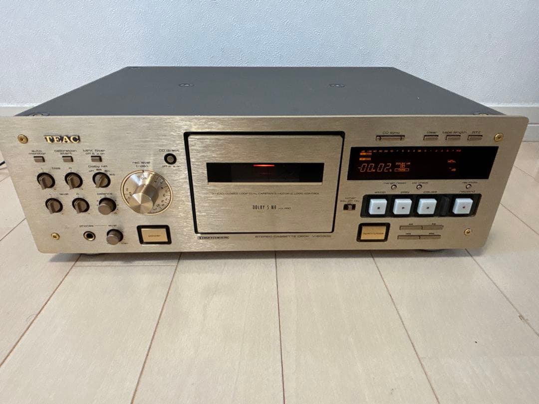 TEAC カセットデッキ V-6030S ゴールド ジャンク 電源OK TEAC V-6030Sの仕様 ティアック