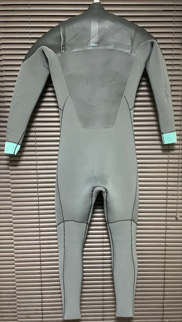 VISSLA ヴィスラ セミドライ フルスーツ 裏起毛 フロントジップ - メルカリ