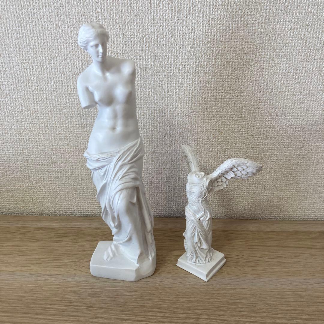 ミロのヴィーナスとサモトラケのニケ置物セット - メルカリ