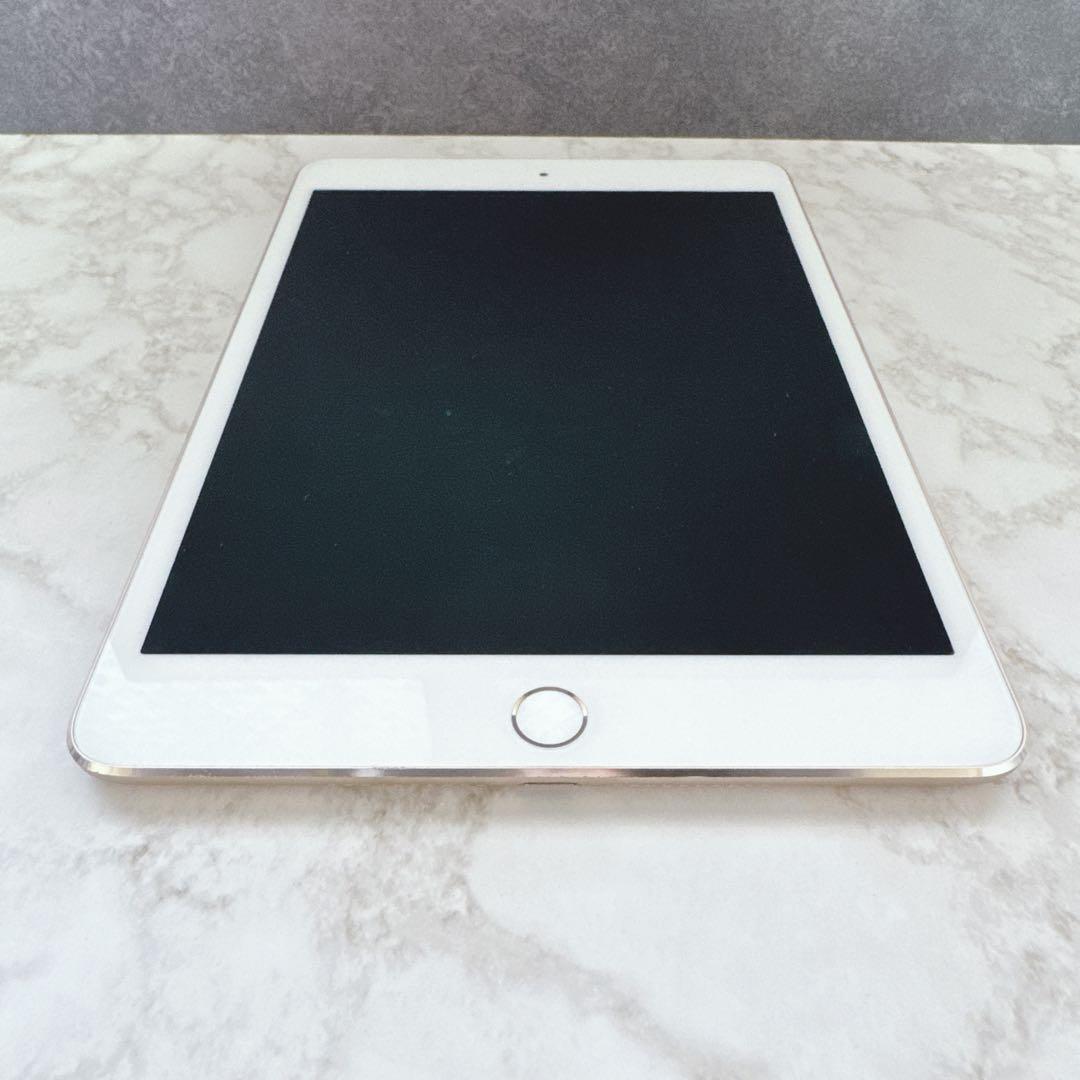 Apple iPad mini 4 wifiモデル64GB Apple iPad mini 4 Wi-Fiモデル 64GB MK9H2J/A [シルバー] 価格比較