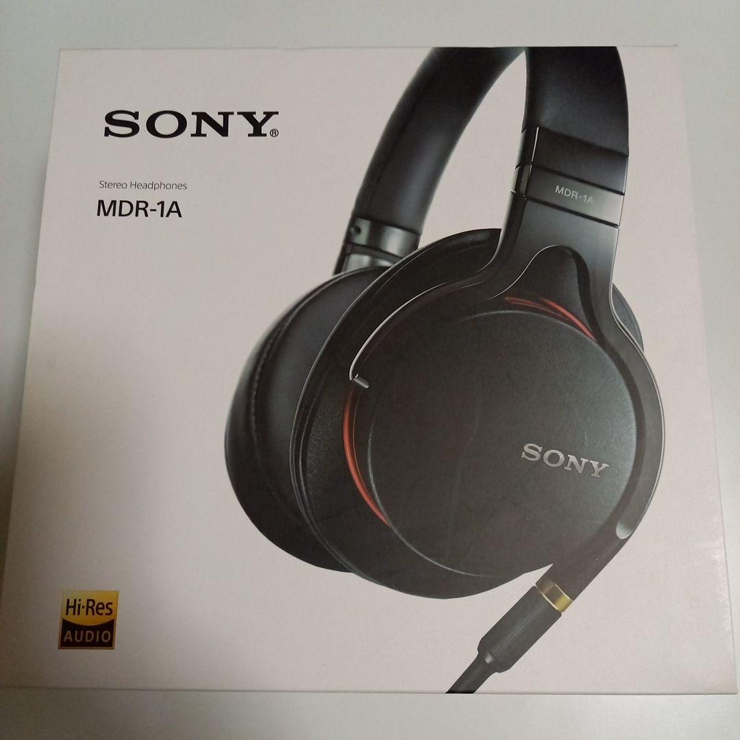 ヘッドホン Amazon.com: Sony MDRZX110NC Noise Canceling On Ear Headphones