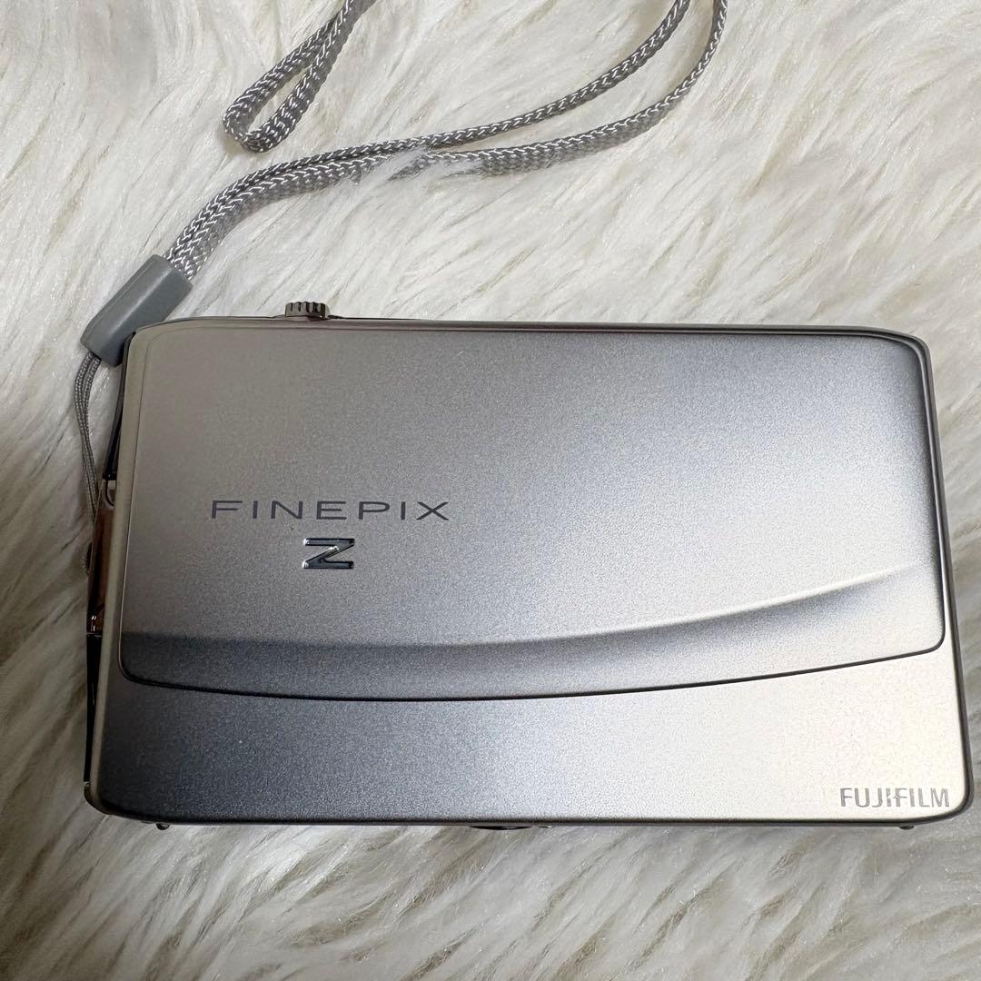 希少・箱付き】FUJIFILM FINEPIX Z900EXR シルバー - メルカリ
