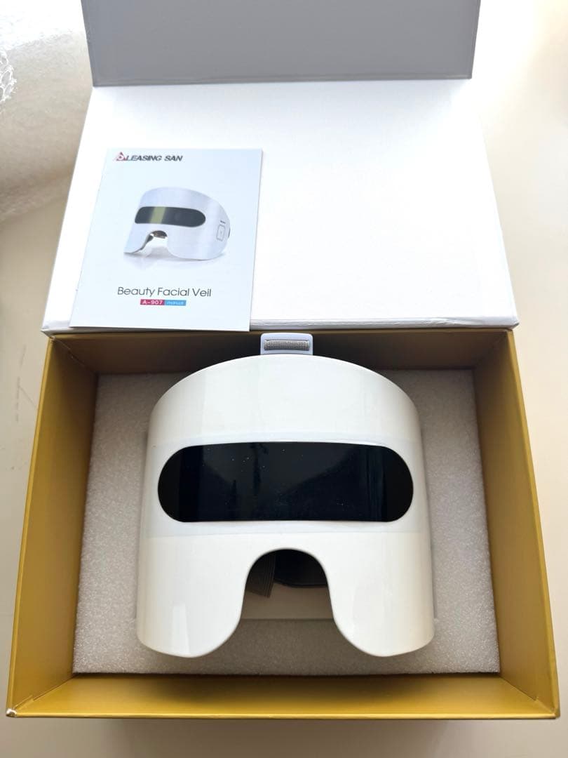 PLEASINGSAN 目元専用EMS&顔用LEDフェイスマスク - メルカリ