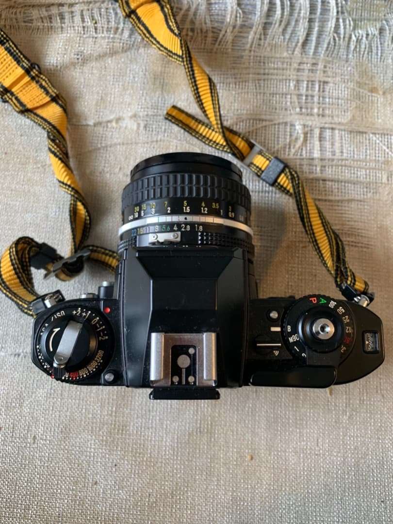 フィルムカメラ nikon  FG Amazon | Nikon FG SLRフィルムカメラ。クロームボディ。 | 一眼レフ