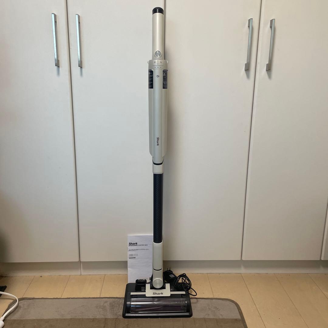 Shark スティッククリーナー 本体LC200J 美品 - メルカリ