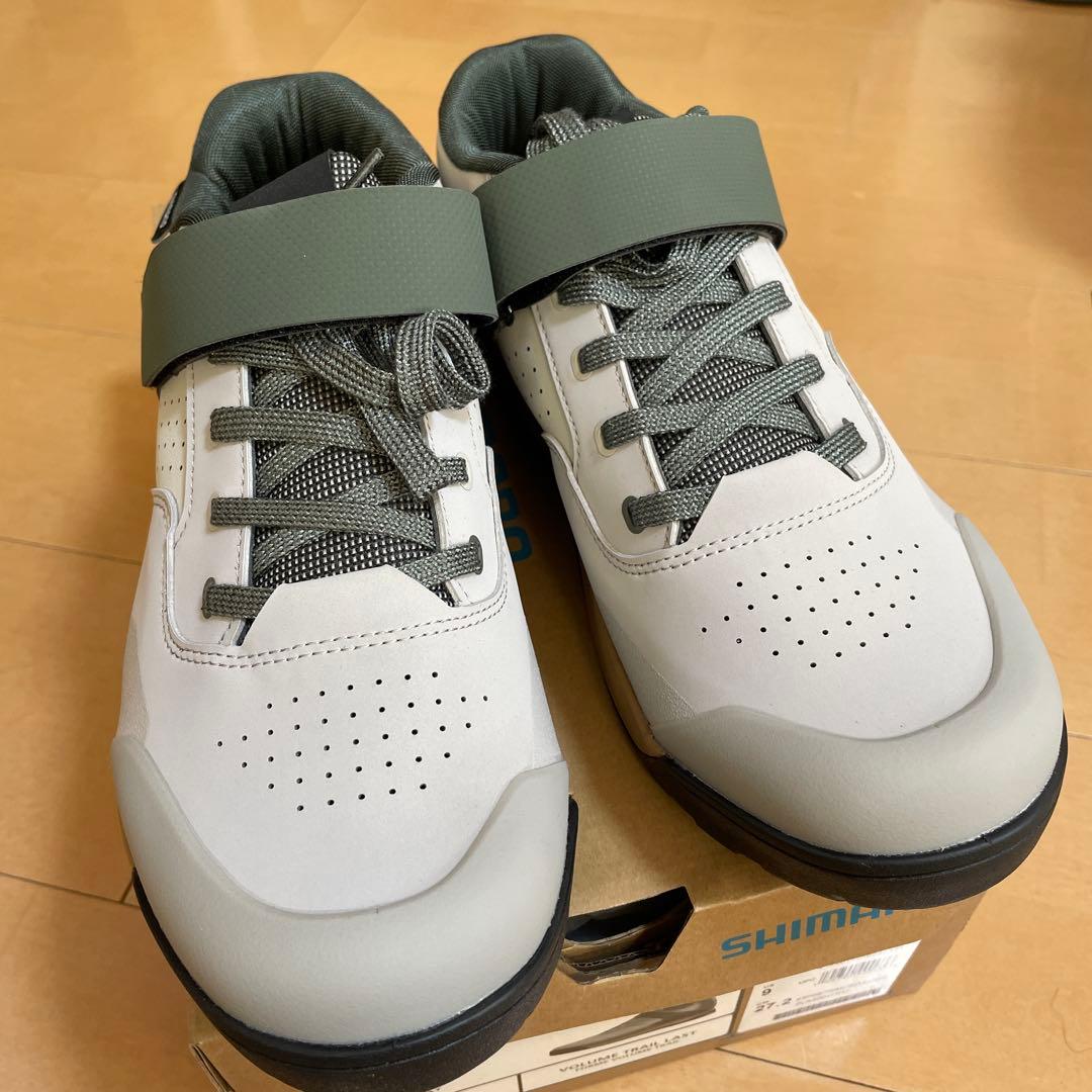 Shimano GE7（GE700） size27.2、色はLIGHT GRAY Shimano SH-GE700 MTB Light Gray Clipless Shoes - Pushys