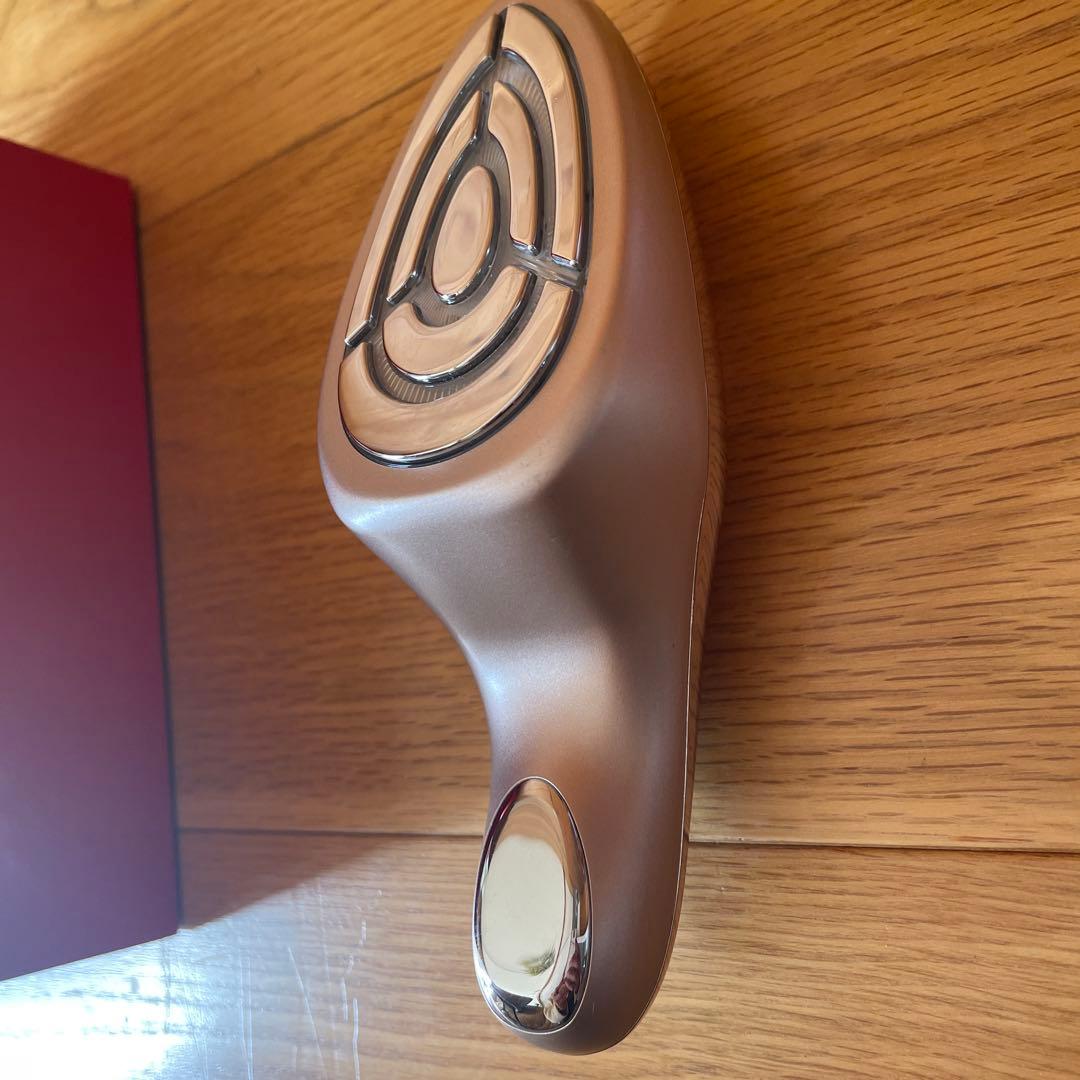 ME ラボンエクラ　ikkoプロデュース