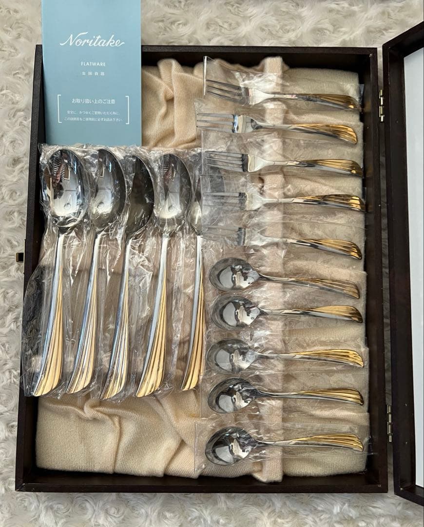 ノリタケ　カトラリーセット　ゴールドウイング　スプーン＆フォークセット　15本※ 特集 ノリタケのカトラリー（金属食器） | ノリタケ食器公式オンライン