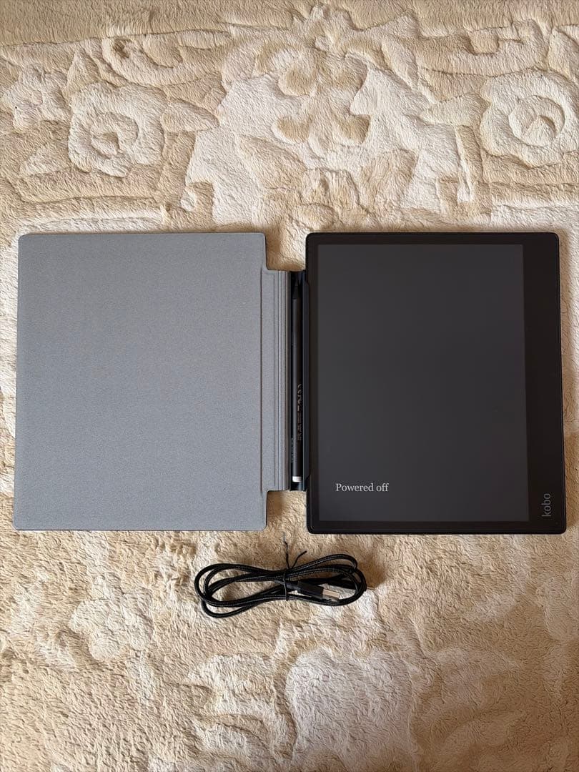 楽天kobo elipsa 2E ほぼ未使用　ケース、ペン、充電ケーブル付き 楽天、手書きメモ対応の電子書籍リーダー「Kobo Elipsa 2E
