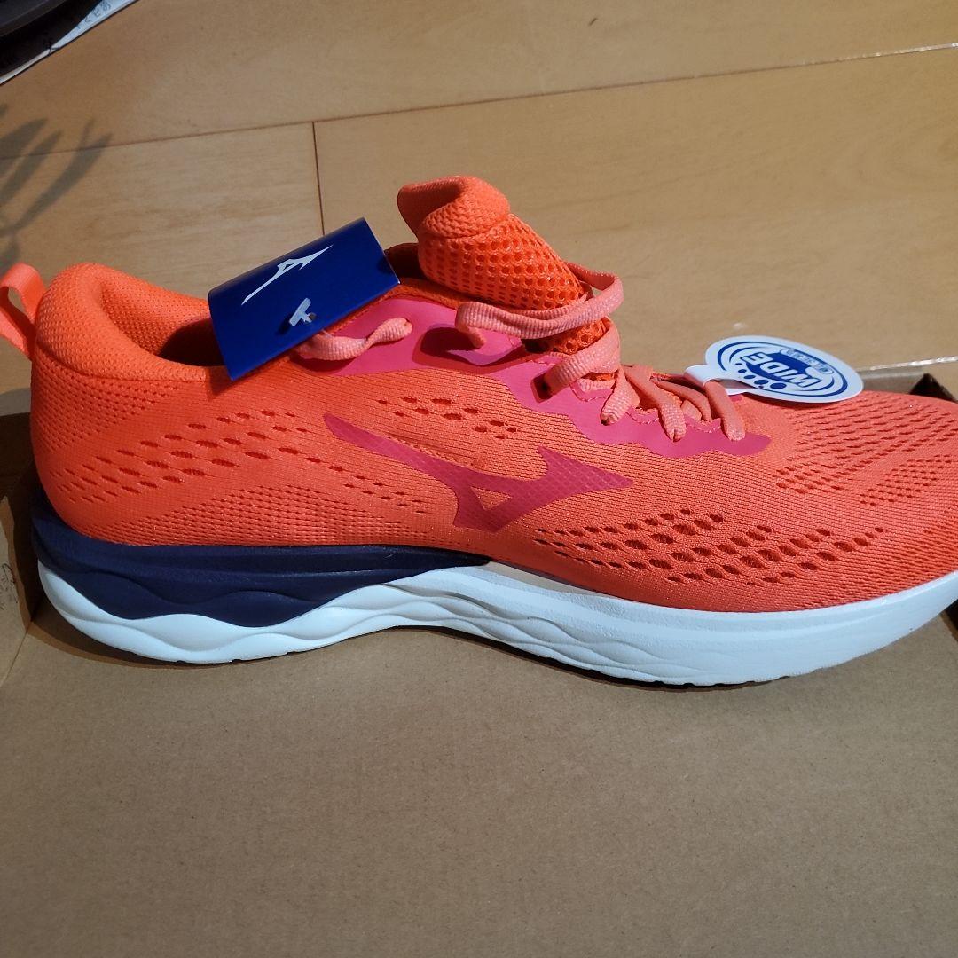 ミズノ（MIZUNO） 「WAVE REVOLT 2 WIDE」 Mizuno Men's Wave Revolt 2 Training Shoe - Walmart.com